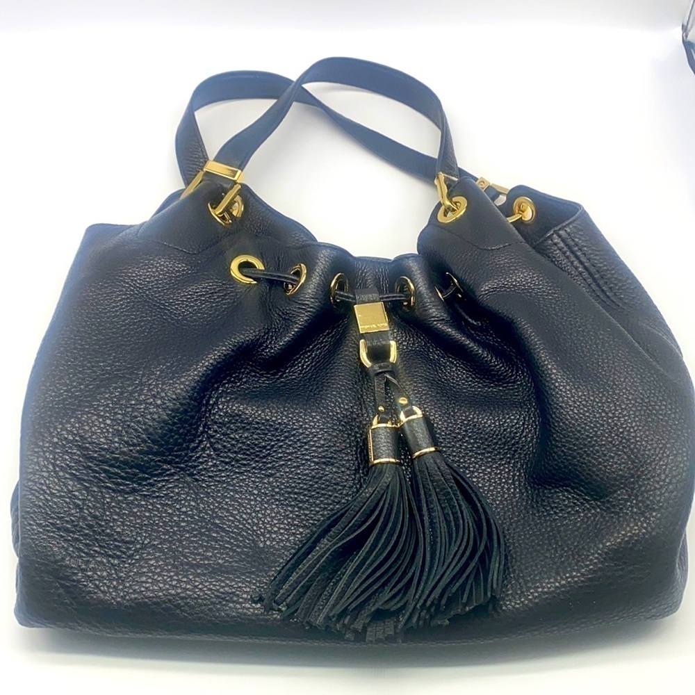 Michael Kors - Camden Black Pebbled Leather Shoulder Handbag With Snap Closure